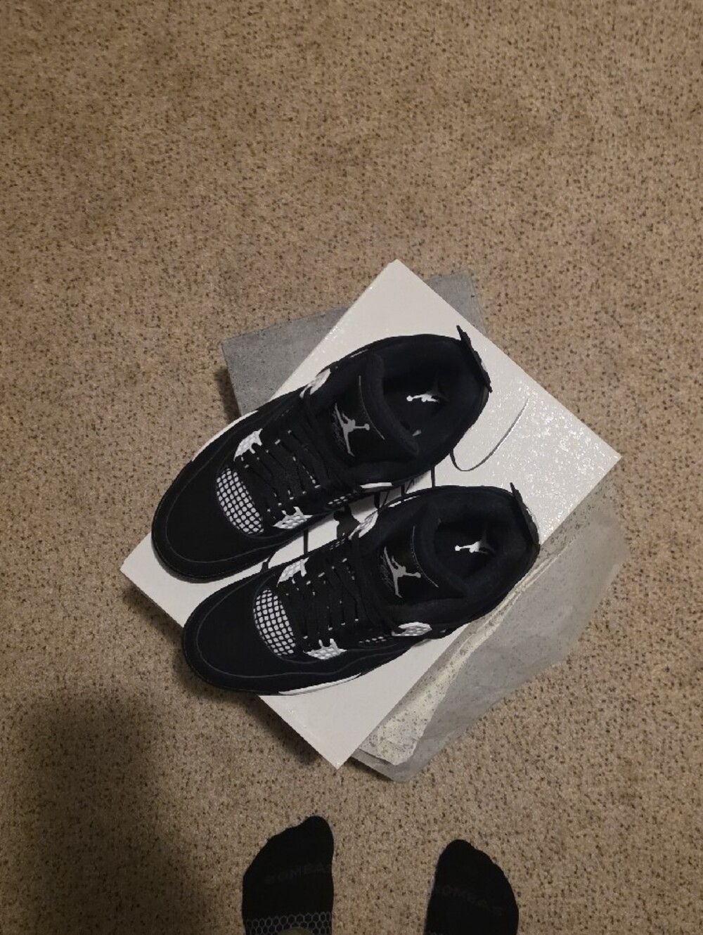 Jordan Men's Black and White Retro Lace-Up Sneakers - Picture 4 of 4